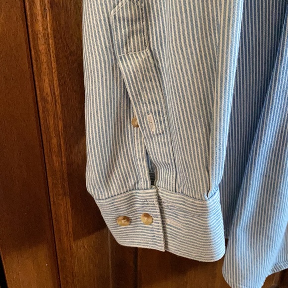 Warner Bros. size medium Looney Tunes shirt - Picture 5 of 6